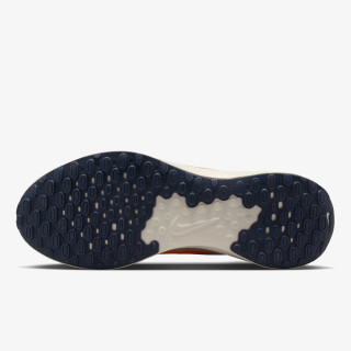 Nike Revolution 7 