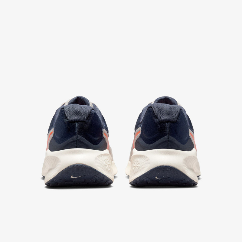 Nike Revolution 7 