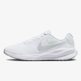 Nike Revolution 7 