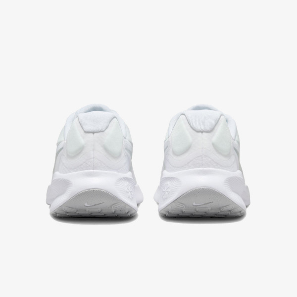 Nike Revolution 7 