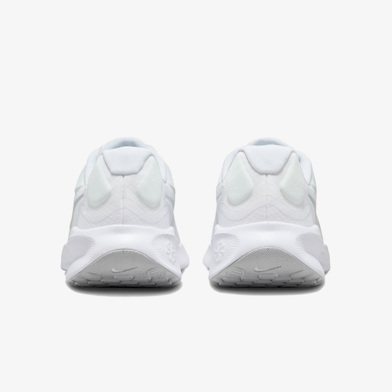 Nike Revolution 7 