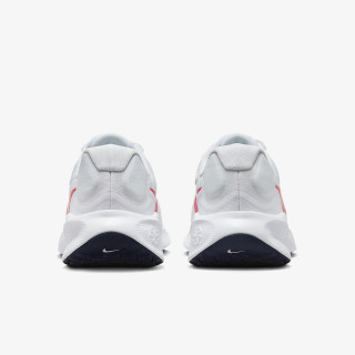 Nike Revolution 7 