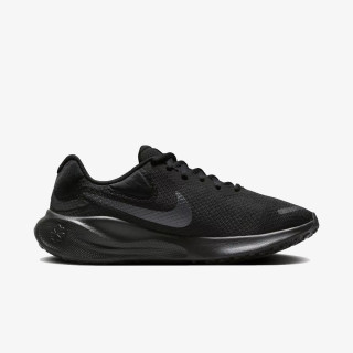 Nike Revolution 7 