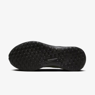 Nike Revolution 7 