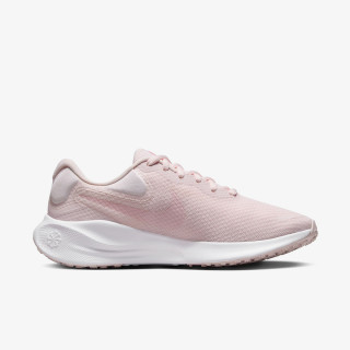 Nike Revolution 7 