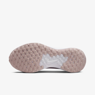Nike Revolution 7 