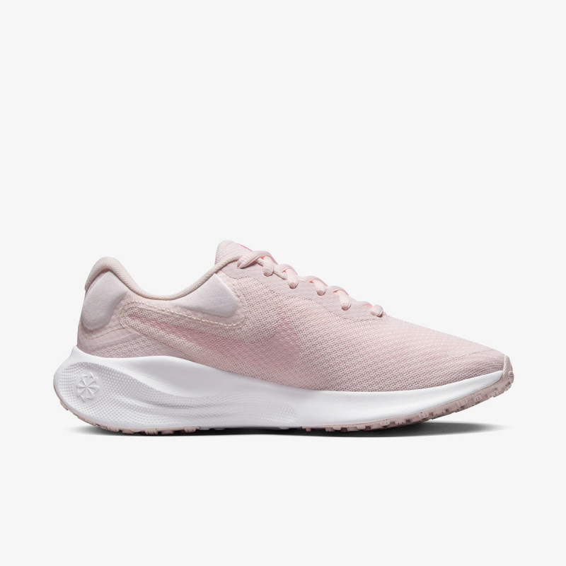 Nike Revolution 7 