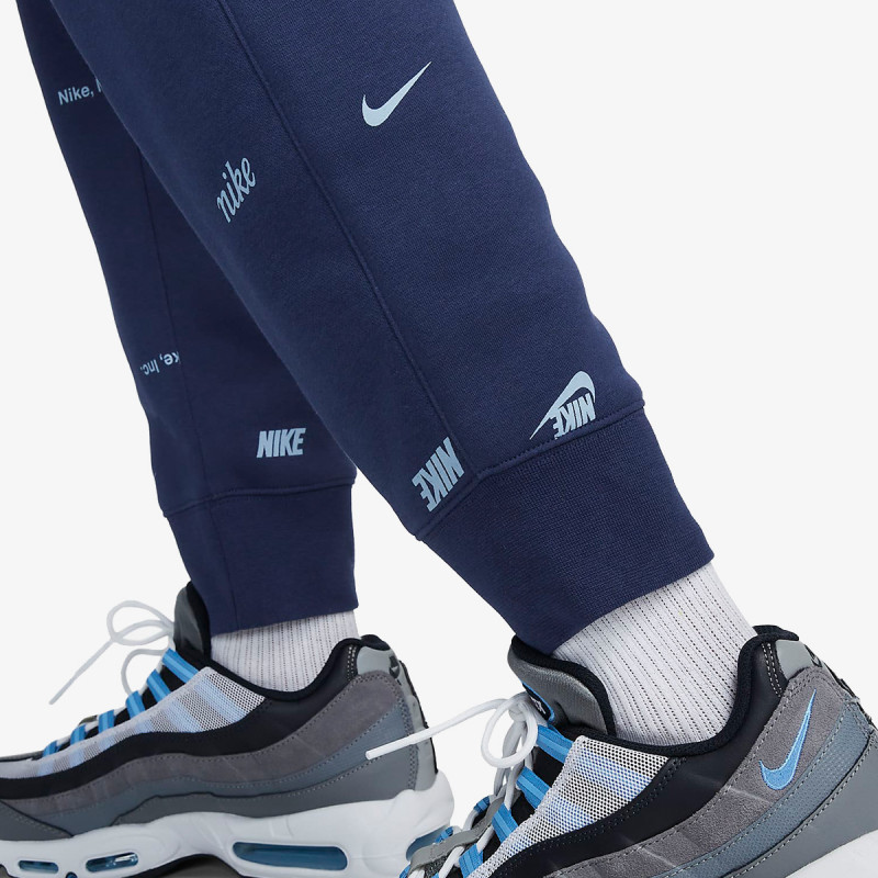 Nike Club Fleece+ 