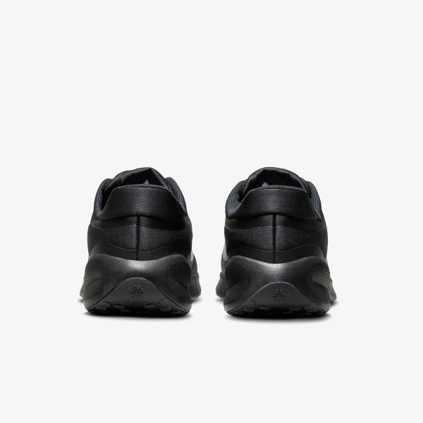 Nike Revolution 7 