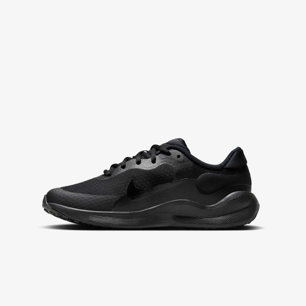 Nike Revolution 7 