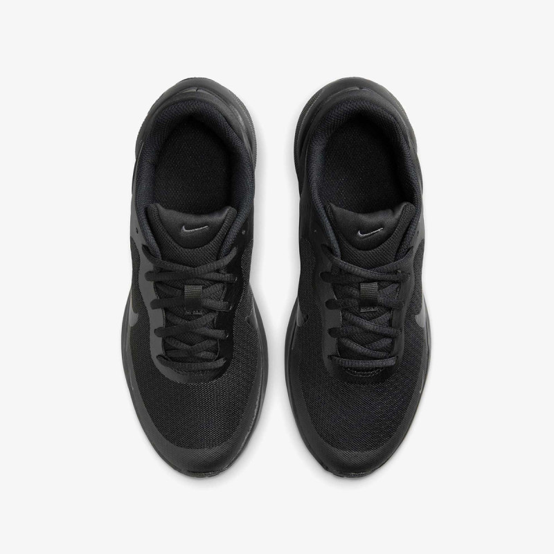 Nike Revolution 7 