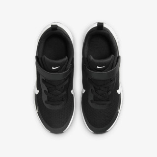 Nike Revolution 7 