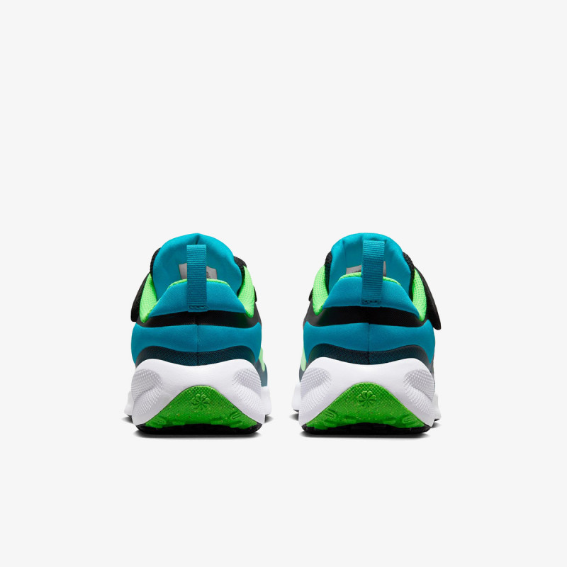 Nike Revolution 7 