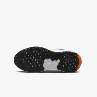 Nike Revolution 7 