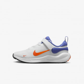 Nike Revolution 7 