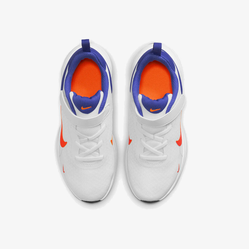 Nike Revolution 7 