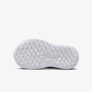 Nike Revolution 7 