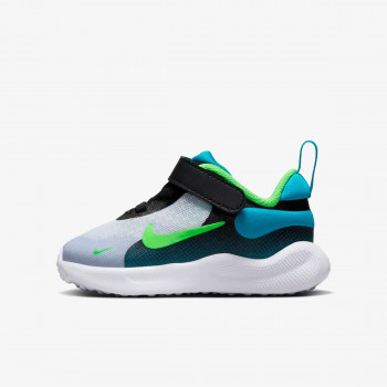 Nike Revolution 7 
