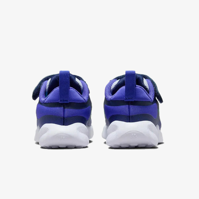 Nike Revolution 7 