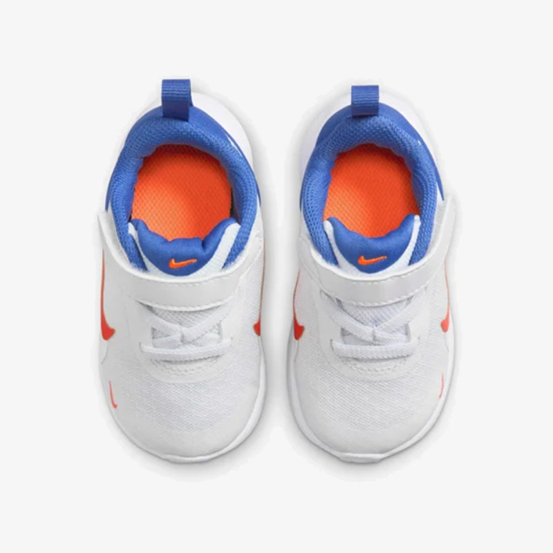 Nike Revolution 7 