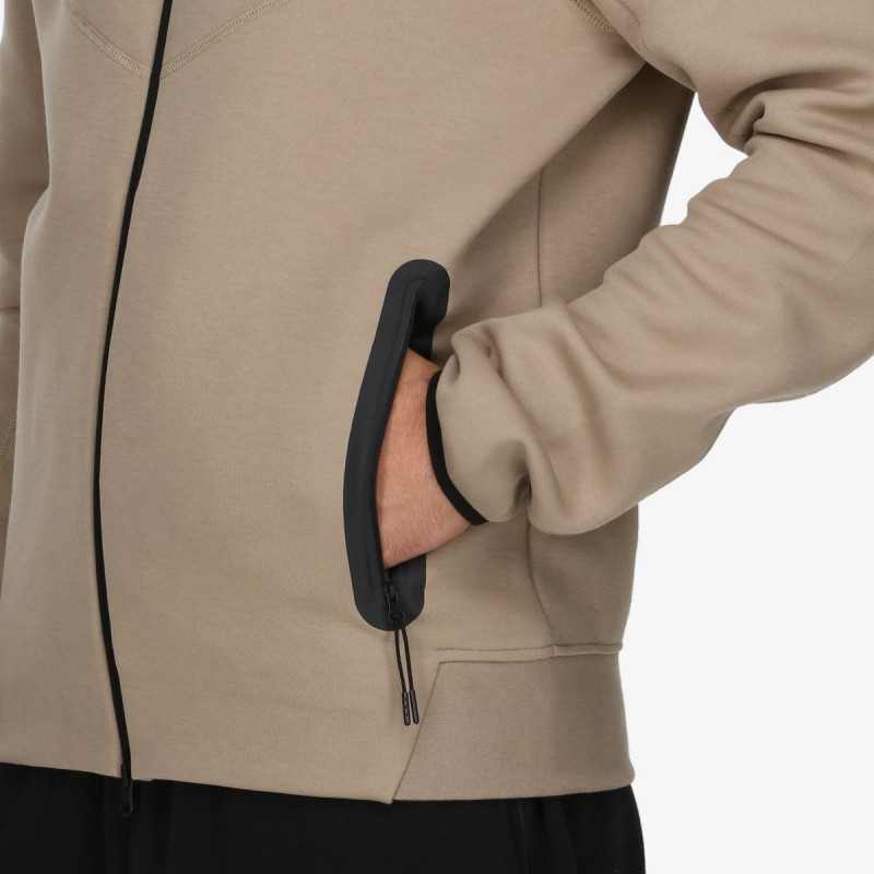 Nike Tech Fleece 