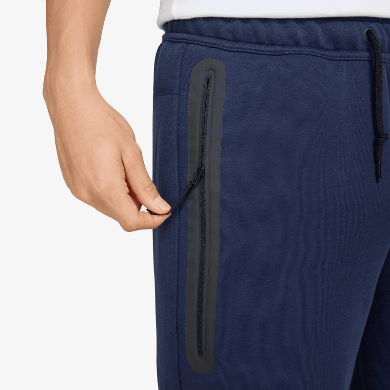 Nike Tech Fleece 
