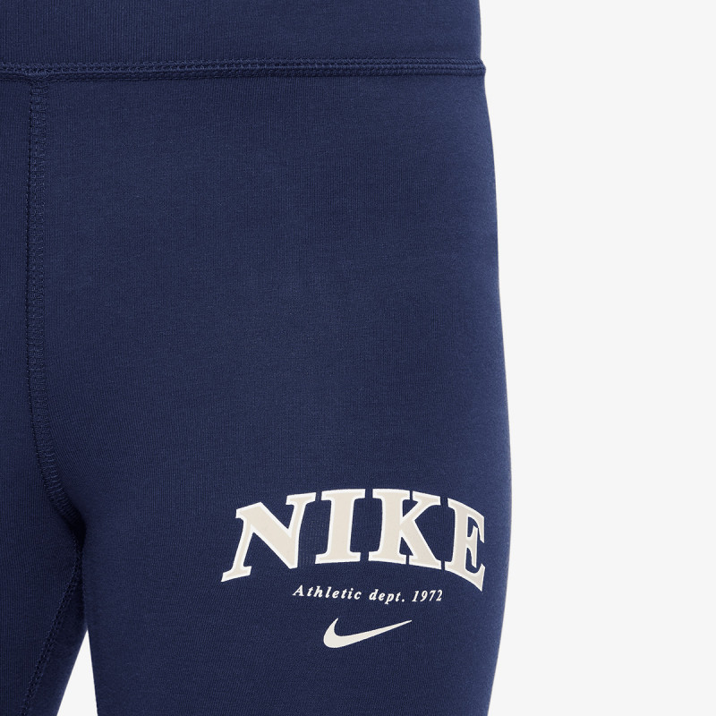 Nike Sportswear Favourites 