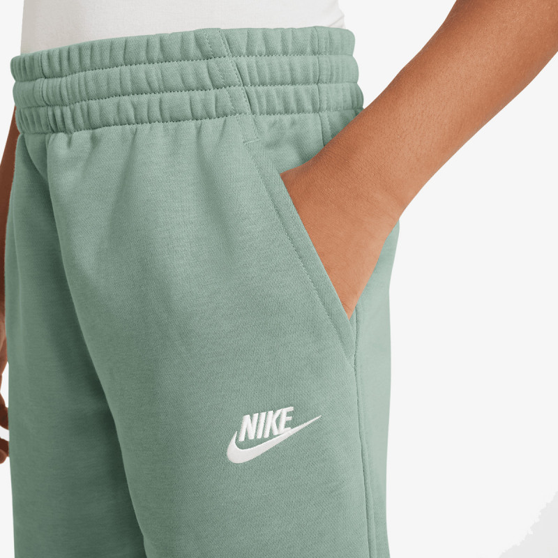 Nike Club 