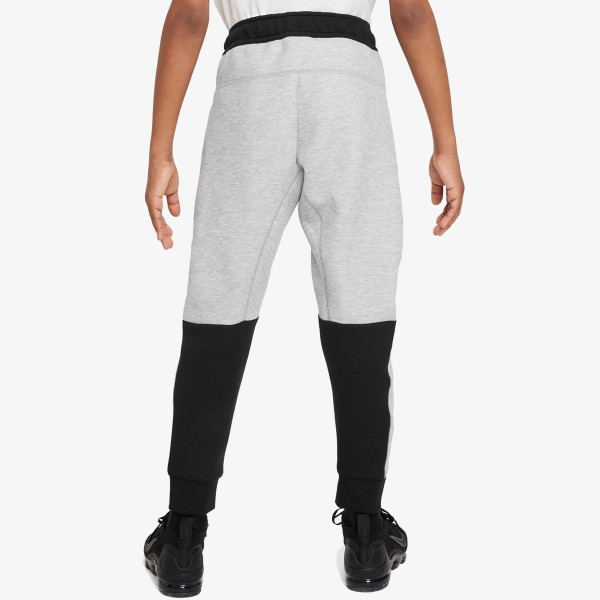 Nike Tech Fleece 