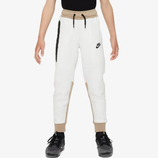 Nike Tech Fleece 