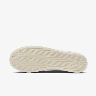 Nike WMNS NIKE BLAZER LOW '77 JUMBO 