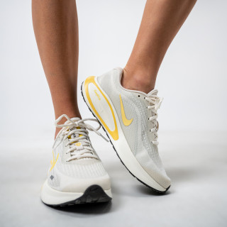 Nike Journey Run 