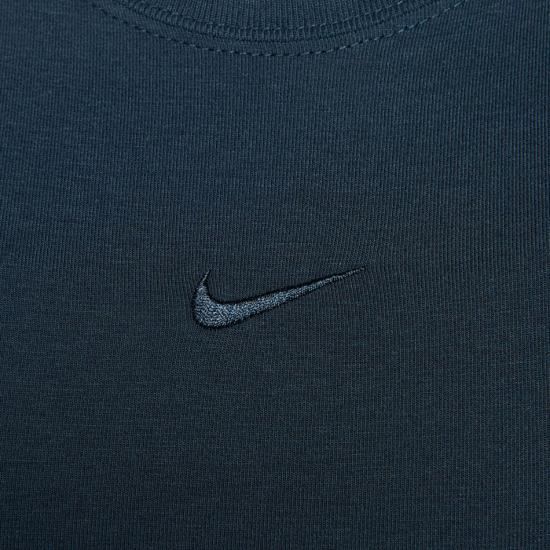 Nike Chill Knit 