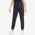Nike Sportswear Club 