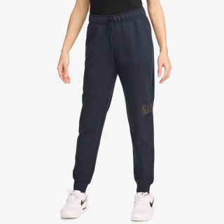 Nike Sportswear Club 