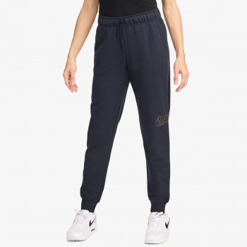 Nike Sportswear Club 