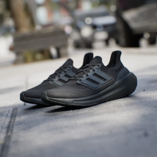 ULTRABOOST LIGHT 