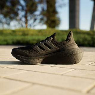 adidas ULTRABOOST LIGHT 