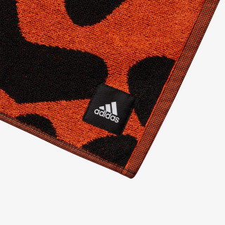adidas PESHQIR 