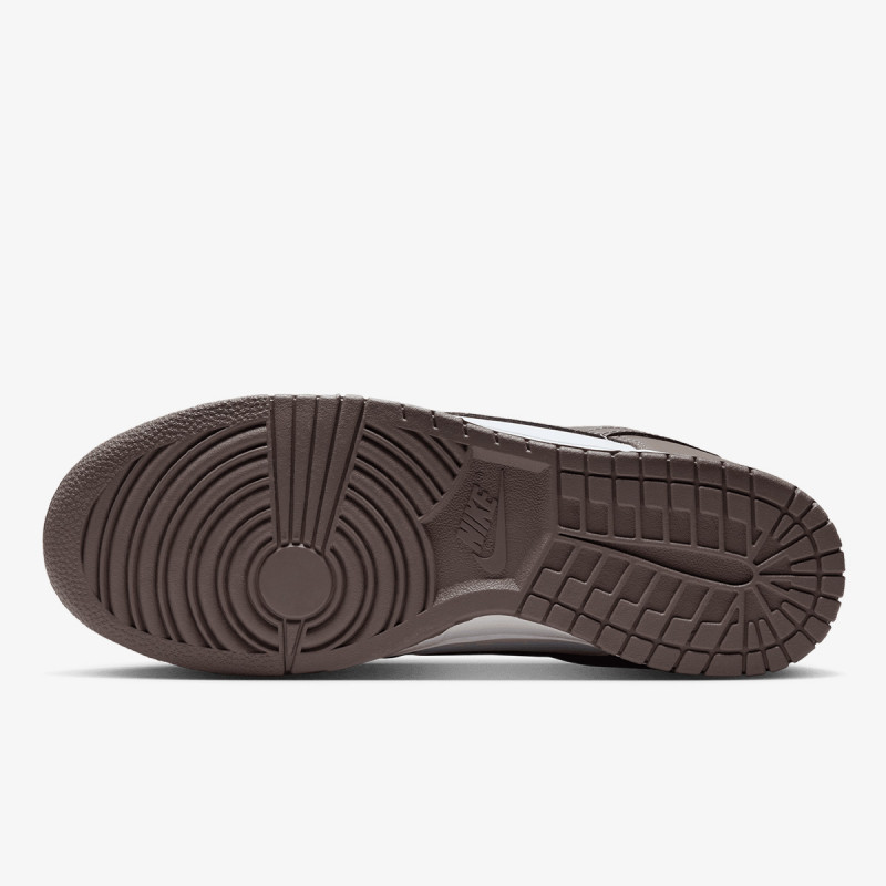 NIKE DUNK LOW RETRO BTTYS 