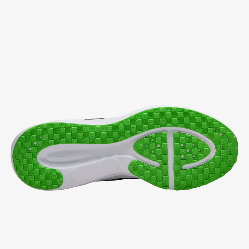 Nike NIKE REVOLUTION 8 