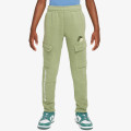 Nike Sportswear Standard Issue 