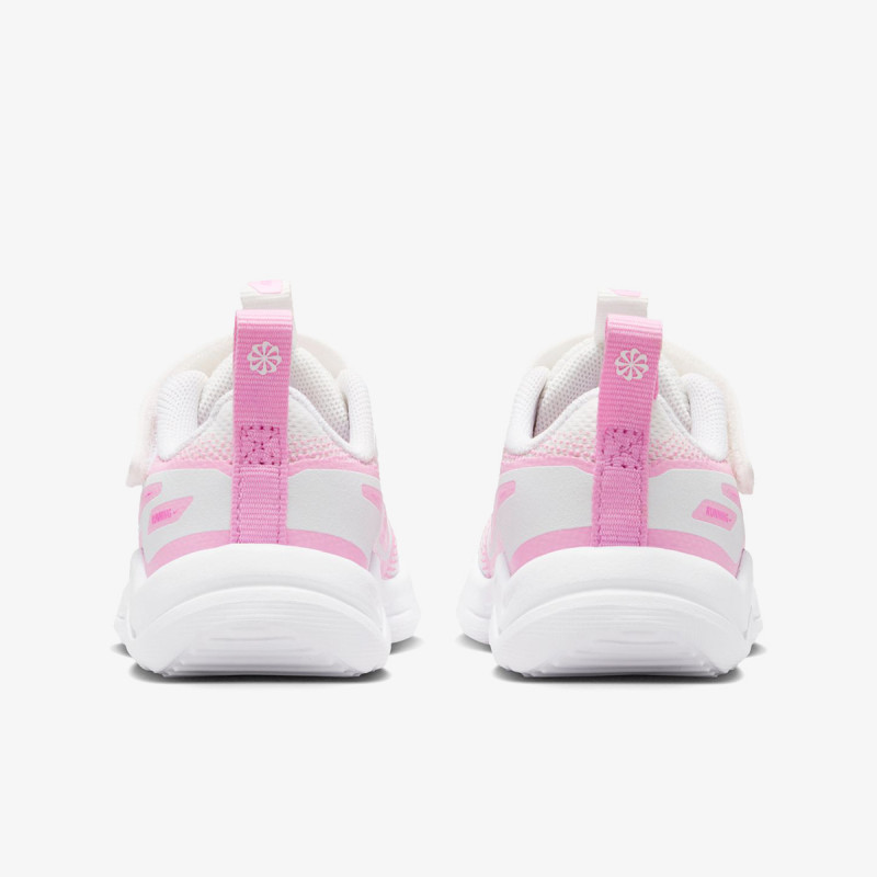 Nike Cosmic Runner 