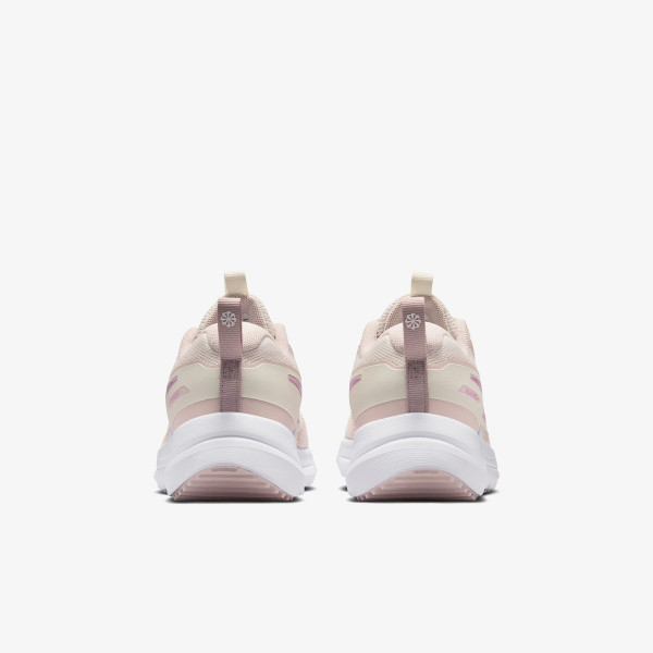 Nike Cosmic Runner 