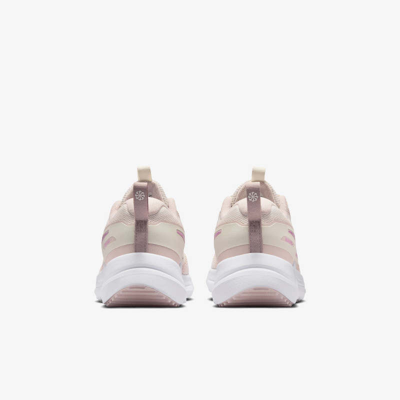Nike Cosmic Runner 