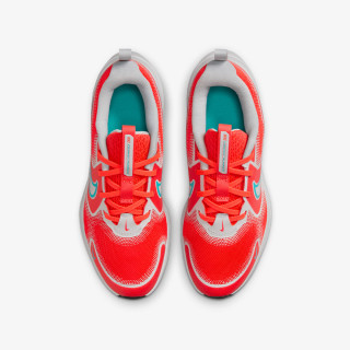 Nike Cosmic Runner 
