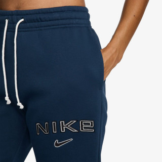 Nike Phoenix 