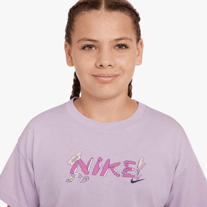 Nike G NSW TEE SEASONAL STORY 