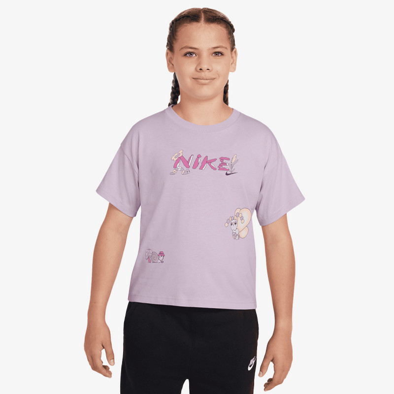 Nike G NSW TEE SEASONAL STORY 