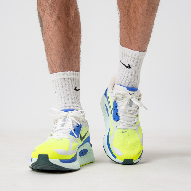 NIKE STRUCTURE PLUS 
